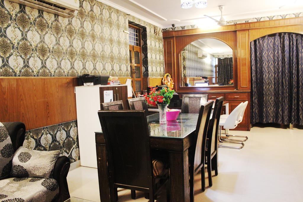 Hotel Delhi Marine Club C6 Vasant Kunj New Delhi Buitenkant foto
